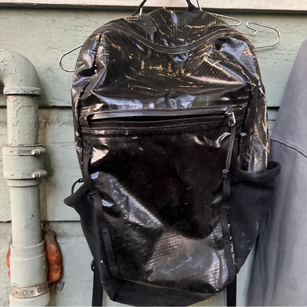 Patagonia Men's Black Glossy Utility Backpack 26L